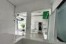 Commercial for rent in Khlong Tan Nuea, Bangkok