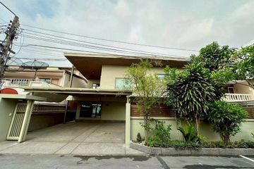 3 Bedroom House for rent in Phra Khanong Nuea, Bangkok near BTS Phra Khanong