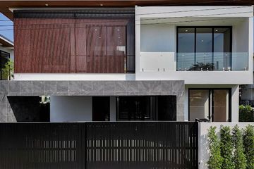 4 Bedroom House for sale in Dokmai, Bangkok