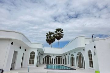 5 Bedroom Villa for sale in Na Jomtien, Chonburi