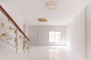 4 Bedroom Townhouse for sale in Baan Klang Krung Grande Vienna Rama 3, Bang Phong Pang, Bangkok