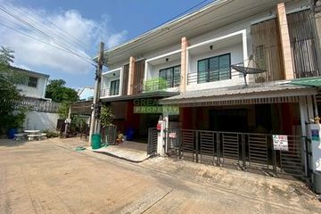 3 Bedroom Townhouse for sale in Thung Khru, Bangkok