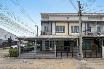 3 Bedroom Townhouse for sale in Plai Bang, Nonthaburi