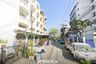 1 Bedroom Commercial for rent in Huai Khwang, Bangkok