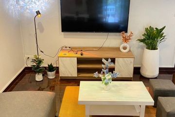 6 Bedroom Townhouse for rent in Khlong Tan Nuea, Bangkok