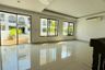 3 Bedroom Townhouse for rent in Leo Classic Place, Khlong Tan Nuea, Bangkok