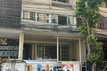 6 Bedroom Commercial for rent in Huai Khwang, Bangkok near MRT Phra Ram 9