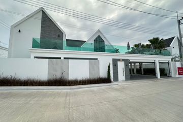 3 Bedroom Villa for sale in Larelana Villa, Huai Yai, Chonburi