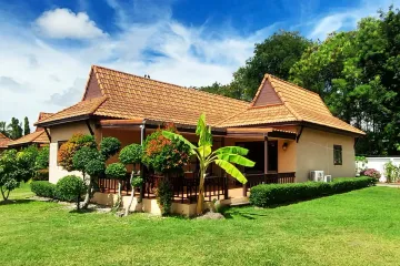 2 Bedroom House for sale in Saen Suk, Chonburi