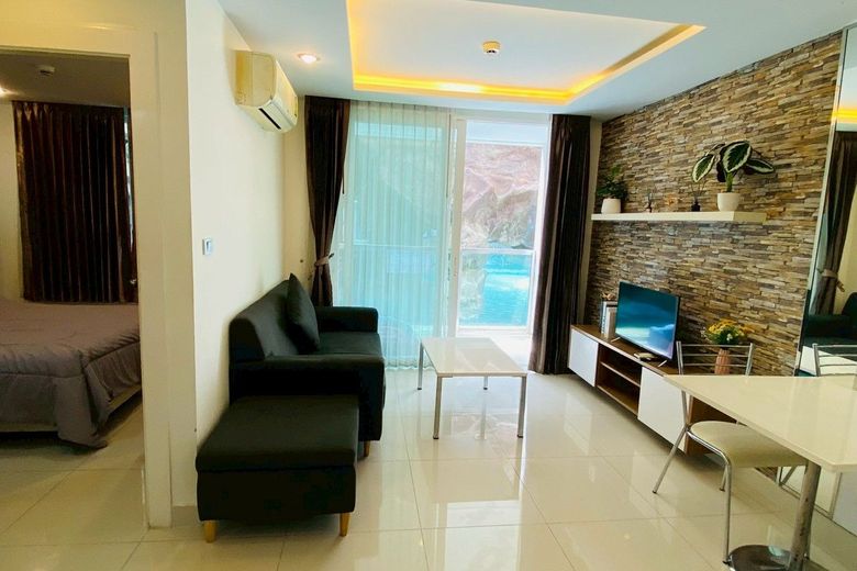 1 Bedroom Condo