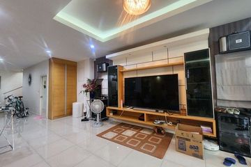 4 Bedroom Townhouse for sale in Bang Duan, Bangkok