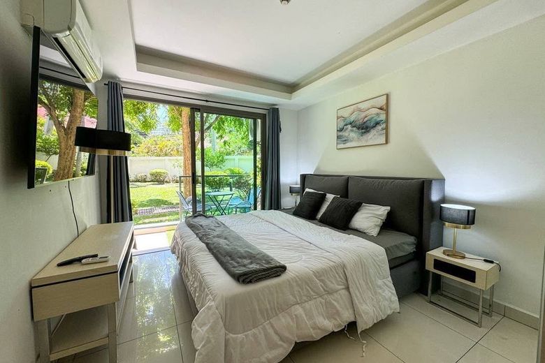 1 Bedroom Condo For Rent