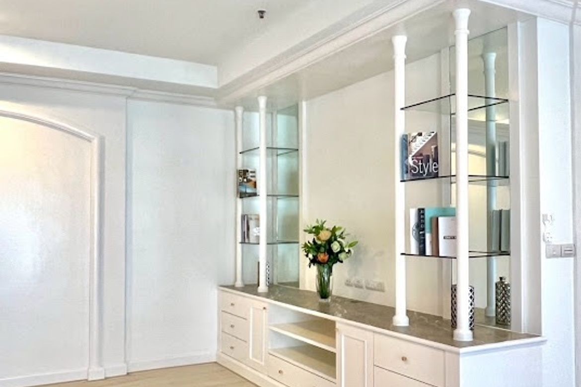 Newly renovated Duplex Unit