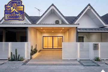 2 Bedroom Townhouse for sale in Surasak, Chonburi