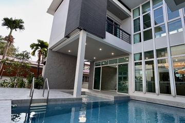 3 Bedroom House for rent in Phra Khanong, Bangkok near BTS Ekkamai