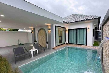 3 Bedroom Villa for sale in Na Kluea, Chonburi