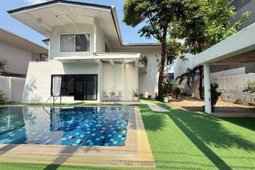 3 Bedroom House for rent in Khlong Tan Nuea, Bangkok