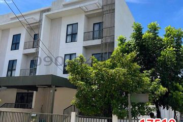 3 Bedroom Townhouse for rent in Saphan Sung, Bangkok