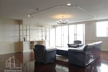 3 Bedroom Condo for rent in Le Chateau, Khlong Tan Nuea, Bangkok