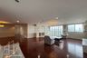 3 Bedroom Condo for rent in Le Chateau, Khlong Tan Nuea, Bangkok