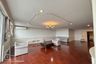 3 Bedroom Condo for rent in Le Chateau, Khlong Tan Nuea, Bangkok