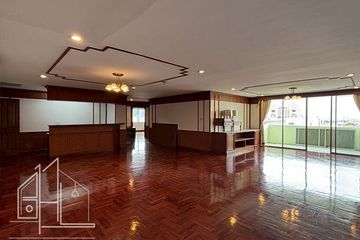 3 Bedroom Apartment for rent in Le Chateau, Khlong Tan Nuea, Bangkok