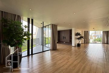 3 Bedroom Apartment for rent in Raveevan Space, Khlong Tan, Bangkok near BTS Phrom Phong