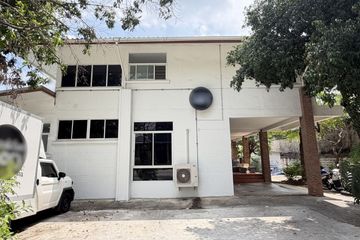 4 Bedroom House for rent in Khlong Tan Nuea, Bangkok