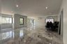 3 Bedroom Commercial for rent in Khlong Tan Nuea, Bangkok