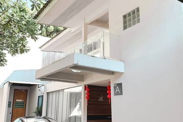 7 Bedroom Commercial for rent in Khlong Tan Nuea, Bangkok