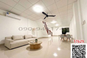 3 Bedroom Townhouse for rent in Bang Chak, Bangkok
