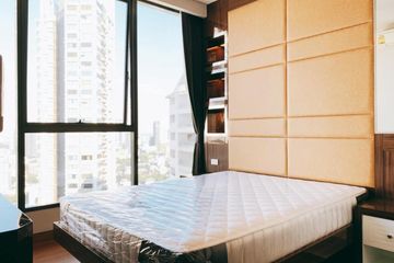 1 Bedroom Condo for rent in The Lumpini 24, Khlong Tan, Bangkok near BTS Phrom Phong