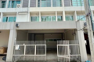 3 Bedroom Townhouse for rent in Suan Luang, Bangkok