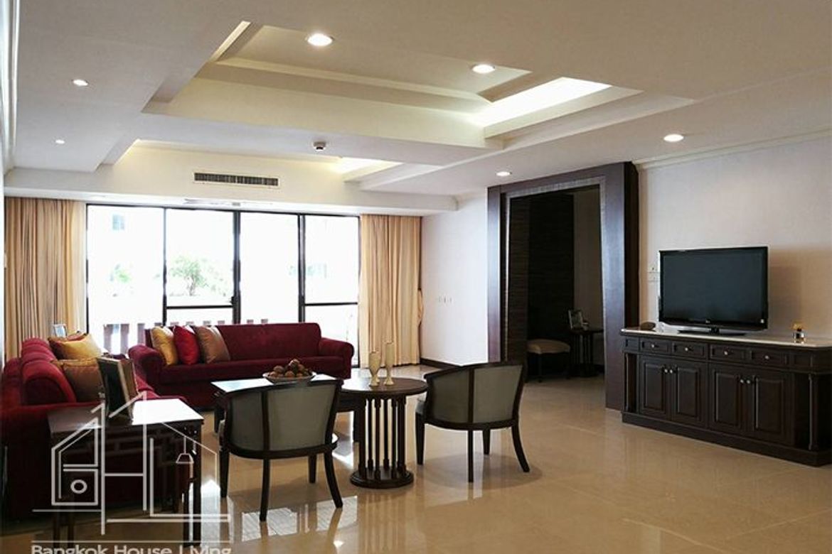 3 Bedroom Apartment for Rent at Hawaii Tower in Sukhumvit 23, BTS Asoke