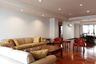 2 Bedroom Apartment for rent in Hawaii Tower, Khlong Toei Nuea, Bangkok near MRT Sukhumvit