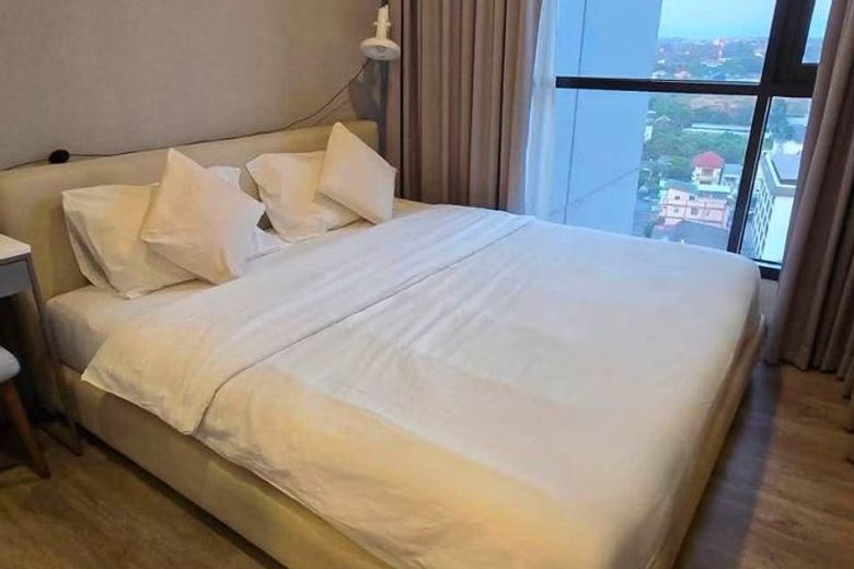 1 Bedroom Condo For Rent