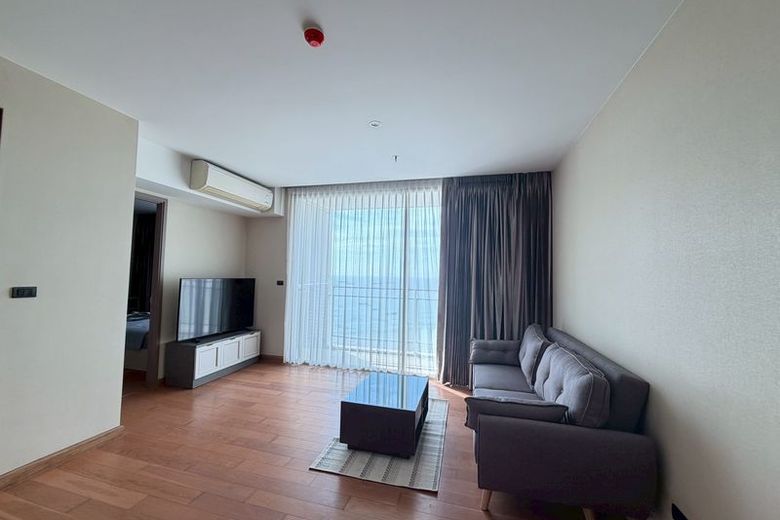 1 Bedroom Condo For Rent