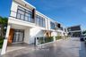 3 Bedroom Townhouse for sale in Na Kluea, Chonburi