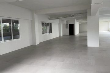 Commercial for rent in Suriyawong, Bangkok near BTS Chong Nonsi