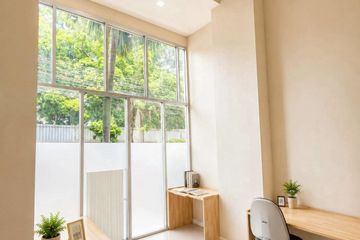 Commercial for rent in Phra Khanong, Bangkok