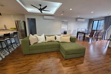 2 Bedroom Condo for rent in Beverly Hills Mansion, Phra Khanong Nuea, Bangkok near BTS Ekkamai