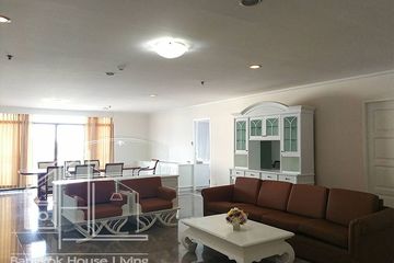 3 Bedroom Apartment for rent in Baan Vichien, Khlong Tan Nuea, Bangkok