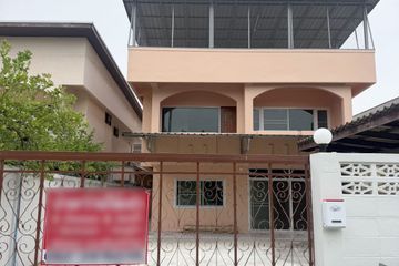 5 Bedroom House for rent in Wat Ket, Chiang Mai