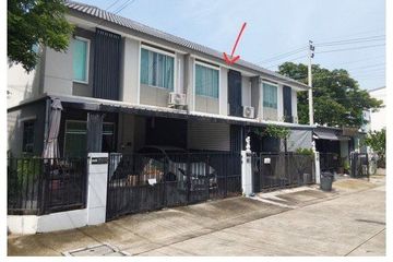 3 Bedroom Townhouse for sale in Tha Raeng, Bangkok
