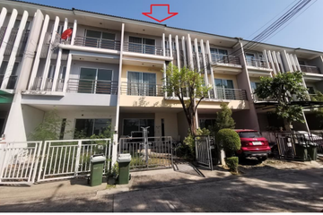 3 Bedroom Townhouse for sale in Vista Park Praram 2, Samae Dam, Bangkok