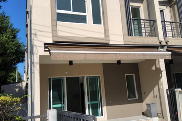 3 Bedroom Townhouse for sale in Baan Klang Mueng Suanluang, Dokmai, Bangkok
