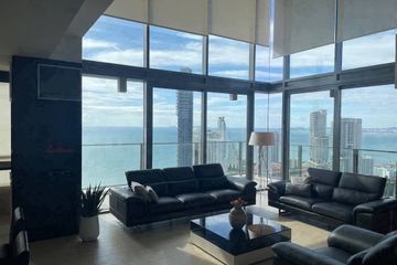 3 Bedroom Condo for sale in Na Kluea, Chonburi