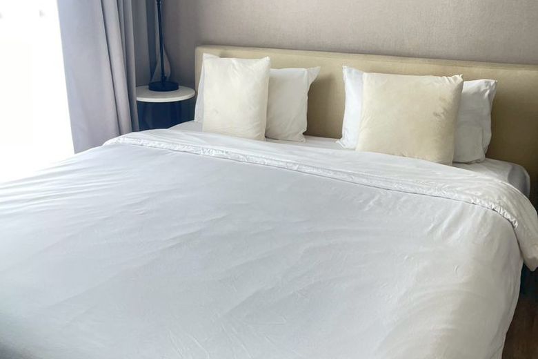1 Bedroom Condo For Rent