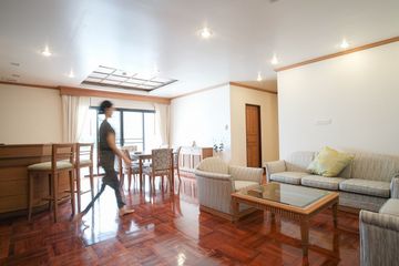 4 Bedroom Apartment for rent in Khlong Tan Nuea, Bangkok