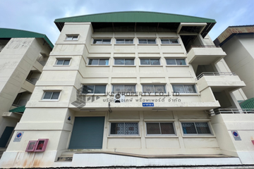 Warehouse / Factory for rent in Hua Mak, Bangkok near MRT Yaek Lam Sali